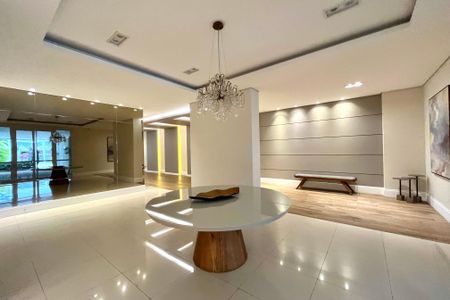 Apartamento à venda com 170m², 3 quartos e 3 vagasHall social