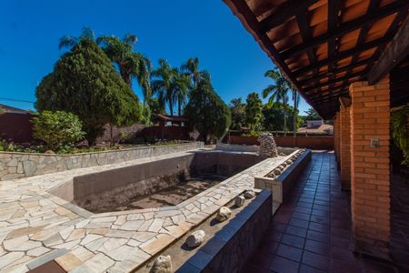 Casa de condomínio à venda com 348m², 2 quartos e 10 vagas Casa de condomínio à venda com 348m², 2 quartos e 10 vagasÁrea comum
