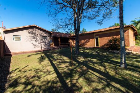 Casa de condomínio à venda com 348m², 2 quartos e 10 vagas Casa de condomínio à venda com 348m², 2 quartos e 10 vagasÁrea comum