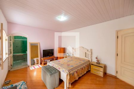 Casa à venda com 455m², 5 quartos e 2 vagas Casa à venda com 455m², 5 quartos e 2 vagasSuite master