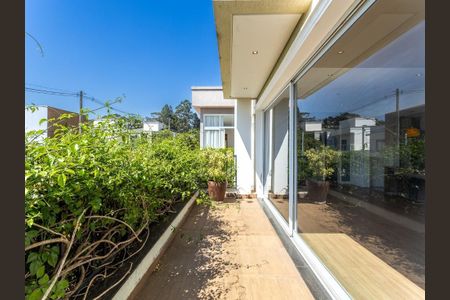 Casa de condomínio à venda com 354m², 3 quartos e 4 vagas