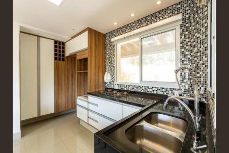 Casa de condomínio à venda com 354m², 3 quartos e 4 vagas
