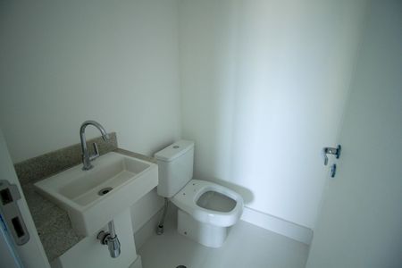 Apartamento à venda com 88m², 3 quartos e 2 vagas Apartamento à venda com 88m², 3 quartos e 2 vagasBanheiro da Suíte