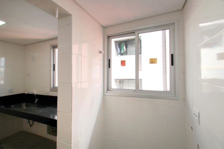 Apartamento à venda com 65m², 2 quartos e 2 vagasÁrea de Serviço