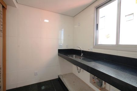 Apartamento à venda com 65m², 2 quartos e 2 vagasCozinha