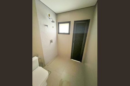 Casa à venda com 529m², 5 quartos e 6 vagas Casa à venda com 529m², 5 quartos e 6 vagasBanheiro Suíte 2