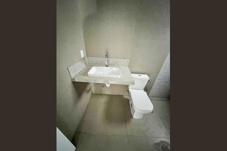 Casa à venda com 529m², 5 quartos e 6 vagas Casa à venda com 529m², 5 quartos e 6 vagasBanheiro Suíte 2