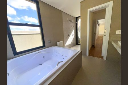 Casa à venda com 529m², 5 quartos e 6 vagas Casa à venda com 529m², 5 quartos e 6 vagasBanheiro Suíte 2