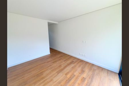 Casa à venda com 529m², 5 quartos e 6 vagas Casa à venda com 529m², 5 quartos e 6 vagasSuíte 3