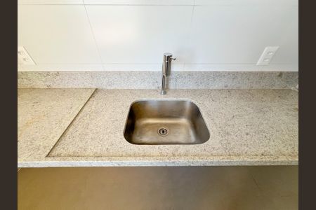 Casa à venda com 529m², 5 quartos e 6 vagas Casa à venda com 529m², 5 quartos e 6 vagasCozinha