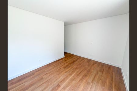 Casa à venda com 529m², 5 quartos e 6 vagas Casa à venda com 529m², 5 quartos e 6 vagasSuíte 3