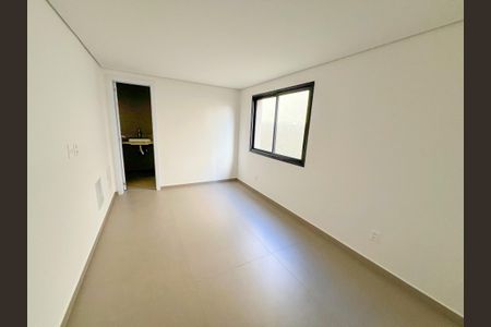 Casa à venda com 529m², 5 quartos e 6 vagas Casa à venda com 529m², 5 quartos e 6 vagasSuíte 1