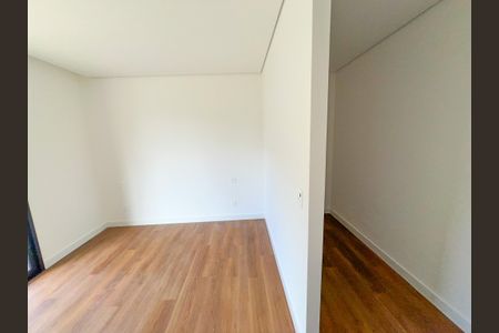Casa à venda com 529m², 5 quartos e 6 vagas Casa à venda com 529m², 5 quartos e 6 vagasSuíte 2