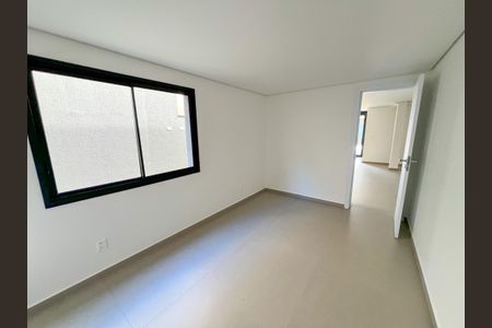 Casa à venda com 529m², 5 quartos e 6 vagas Casa à venda com 529m², 5 quartos e 6 vagasSuíte 1