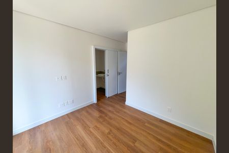 Casa à venda com 529m², 5 quartos e 6 vagas Casa à venda com 529m², 5 quartos e 6 vagasSuíte 2