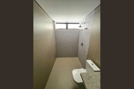 Casa à venda com 529m², 5 quartos e 6 vagas Casa à venda com 529m², 5 quartos e 6 vagasBanheiro 3