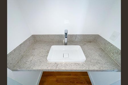 Casa à venda com 529m², 5 quartos e 6 vagas Casa à venda com 529m², 5 quartos e 6 vagasBanheiro Suíte 3