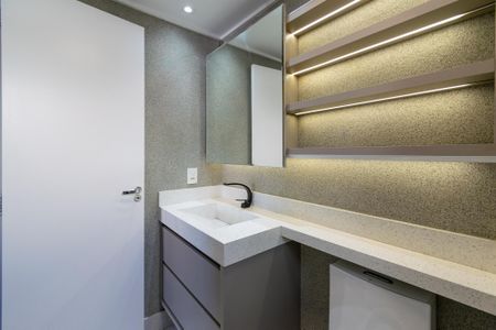 Apartamento à venda com 67m², 2 quartos e 1 vagaBanheiro da Suíte