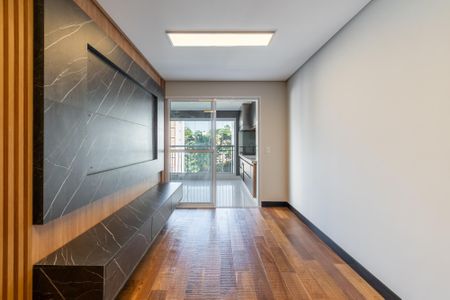 Apartamento à venda com 67m², 2 quartos e 1 vagaSala