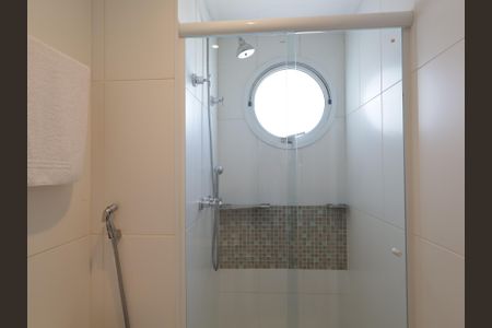 Apartamento à venda com 180m², 3 quartos e 3 vagasBanheiro da Suíte 1