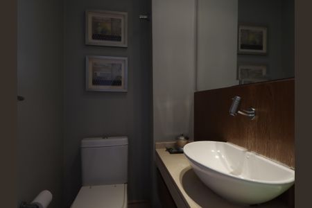 Apartamento à venda com 180m², 3 quartos e 3 vagasLavabo