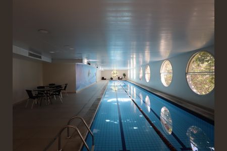 Apartamento à venda com 180m², 3 quartos e 3 vagasPiscina Coberta