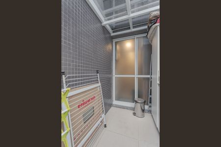 Apartamento à venda com 180m², 3 quartos e 2 vagas Apartamento à venda com 180m², 3 quartos e 2 vagasÁrea de Serviço