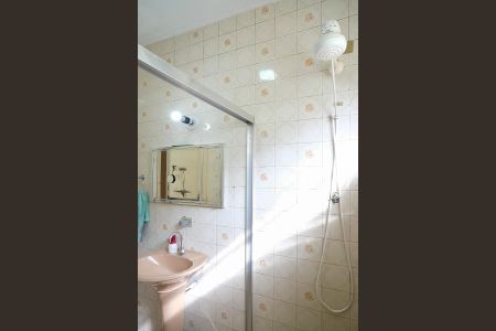 Casa à venda com 102m², 3 quartos e 2 vagasBanheiro