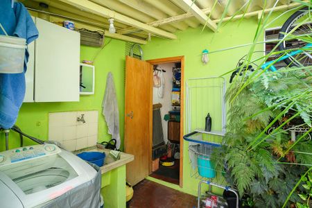 Casa à venda com 102m², 3 quartos e 2 vagasÁrea de serviço