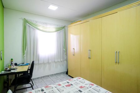 Casa à venda com 102m², 3 quartos e 2 vagasQuarto 1