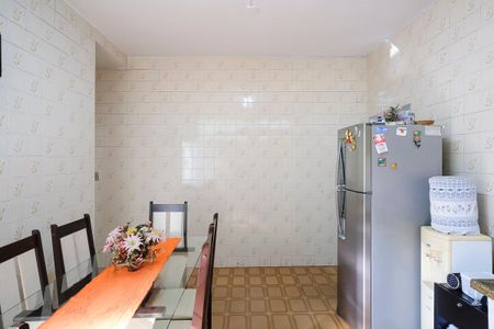 Casa à venda com 102m², 3 quartos e 2 vagasCozinha