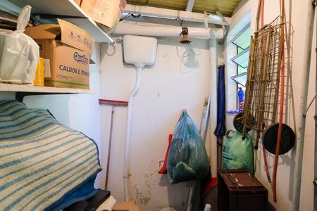 Casa à venda com 102m², 3 quartos e 2 vagasBanheiro de Serviço