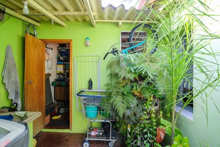 Casa à venda com 102m², 3 quartos e 2 vagasÁrea de serviço