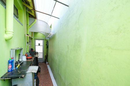 Casa à venda com 102m², 3 quartos e 2 vagasCorredor