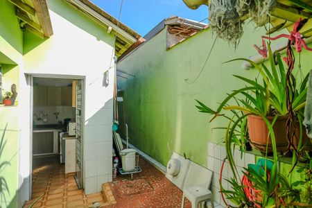 Casa à venda com 102m², 3 quartos e 2 vagasQuintal