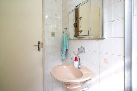 Casa à venda com 102m², 3 quartos e 2 vagasBanheiro