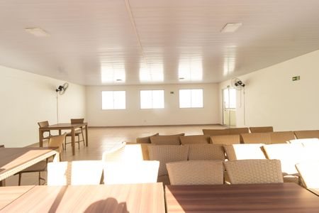 Apartamento à venda com 47m², 2 quartos e 1 vaga Apartamento à venda com 47m², 2 quartos e 1 vagaÁrea comum - Salão de festas