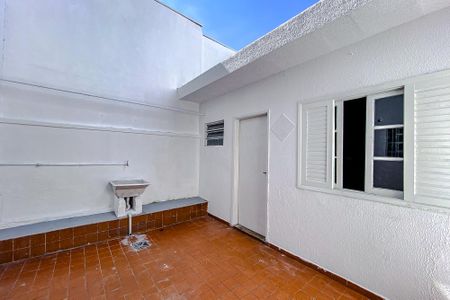 Casa à venda com 200m², 3 quartos e 4 vagasÁrea de Serviço
