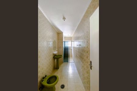 Casa à venda com 200m², 3 quartos e 4 vagasBanheiro da Suíte