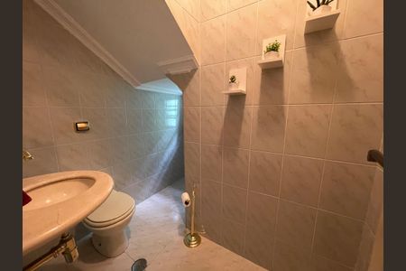 Casa à venda com 204m², 3 quartos e 2 vagas Casa à venda com 204m², 3 quartos e 2 vagasLavabo