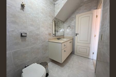 Casa à venda com 204m², 3 quartos e 2 vagas Casa à venda com 204m², 3 quartos e 2 vagasBanheiro Suíte 2