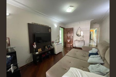 Casa à venda com 204m², 3 quartos e 2 vagas Casa à venda com 204m², 3 quartos e 2 vagasSala
