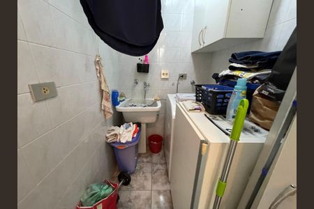 Casa à venda com 204m², 3 quartos e 2 vagas Casa à venda com 204m², 3 quartos e 2 vagasÁrea de Serviço