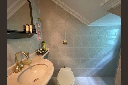 Casa à venda com 204m², 3 quartos e 2 vagas Casa à venda com 204m², 3 quartos e 2 vagasLavabo