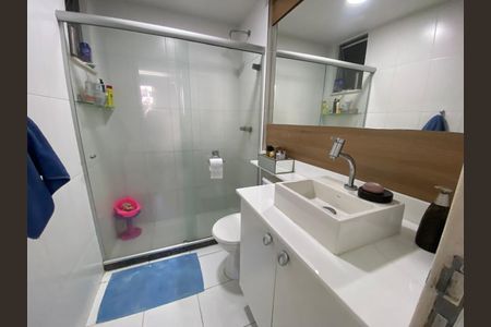 Apartamento à venda com 62m², 2 quartos e 1 vaga Apartamento à venda com 62m², 2 quartos e 1 vagaBanheiro 2