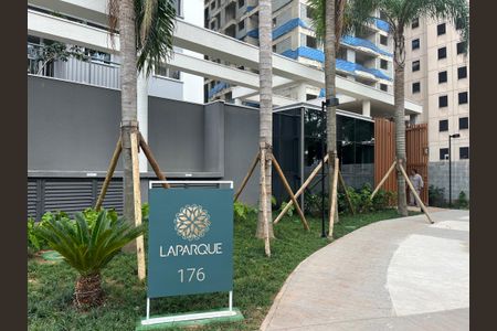 Apartamento à venda com 40m², 2 quartos e sem vaga Apartamento à venda com 40m², 2 quartos e sem vagaFachada do Prédio