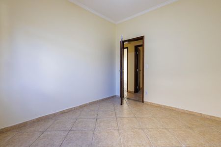 Casa para alugar com 300m², 4 quartos e 4 vagas Casa para alugar com 300m², 4 quartos e 4 vagasQuarto 2