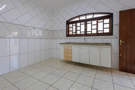 Casa para alugar com 300m², 4 quartos e 4 vagas Casa para alugar com 300m², 4 quartos e 4 vagasCozinha