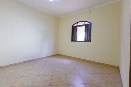 Casa para alugar com 300m², 4 quartos e 4 vagas Casa para alugar com 300m², 4 quartos e 4 vagasSuíte