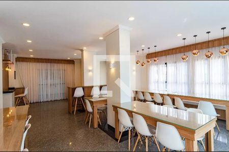 Apartamento à venda com 101m², 2 quartos e 2 vagas Apartamento à venda com 101m², 2 quartos e 2 vagasÁrea comum - Salão de festas